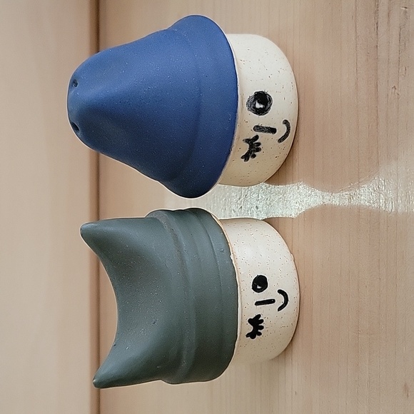 Lapid Pottery Israel Winky Eye Salt & Pepper Shakers - Picture 1 of 4